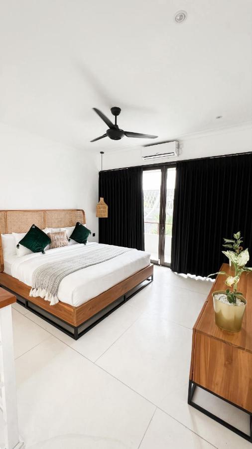 Villa Poppy Bumbak Canggu  Exterior photo