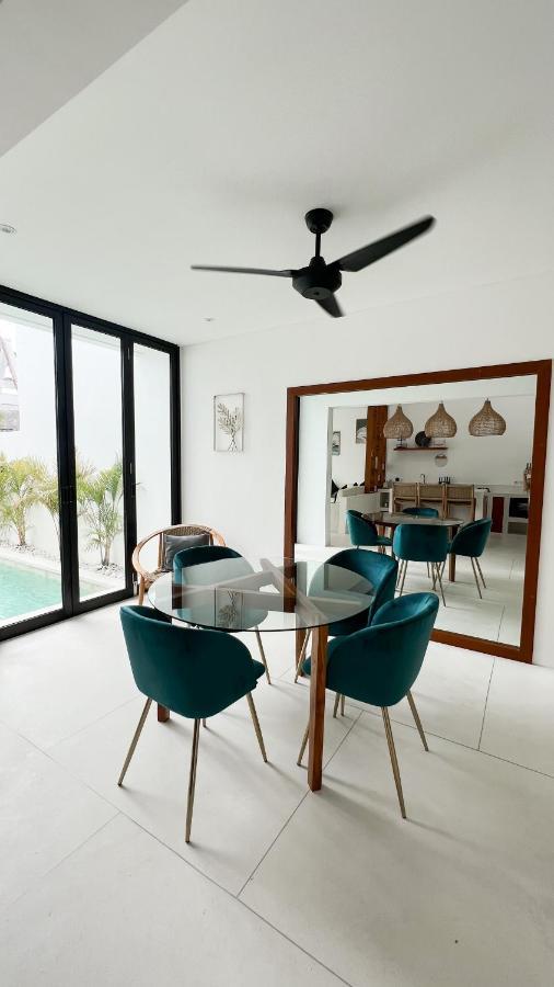 Villa Poppy Bumbak Canggu  Exterior photo